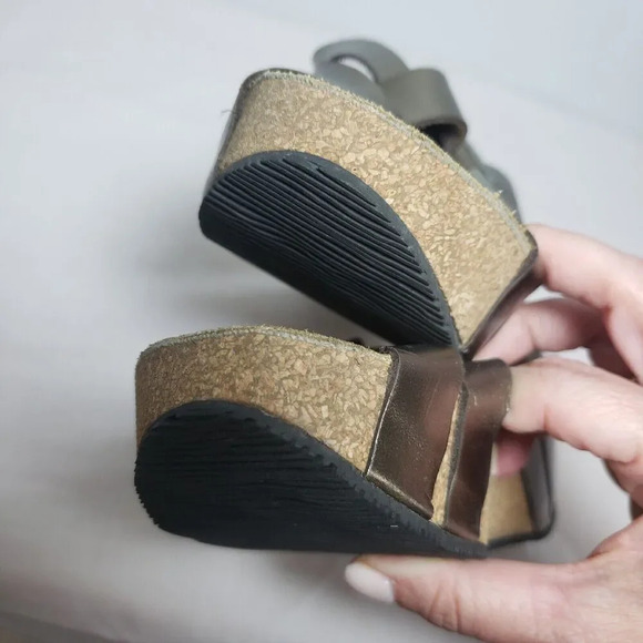 Eric Michael Metallic Brown Leather Platform Wedge Sandals 7.5 Comfort Boho - Picture 10 of 11